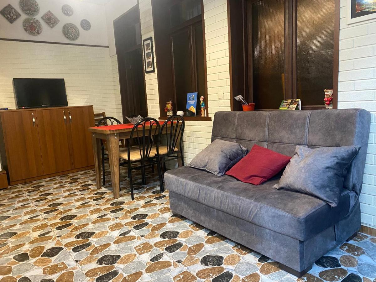 Lovely Apartment Тбилиси Экстерьер фото