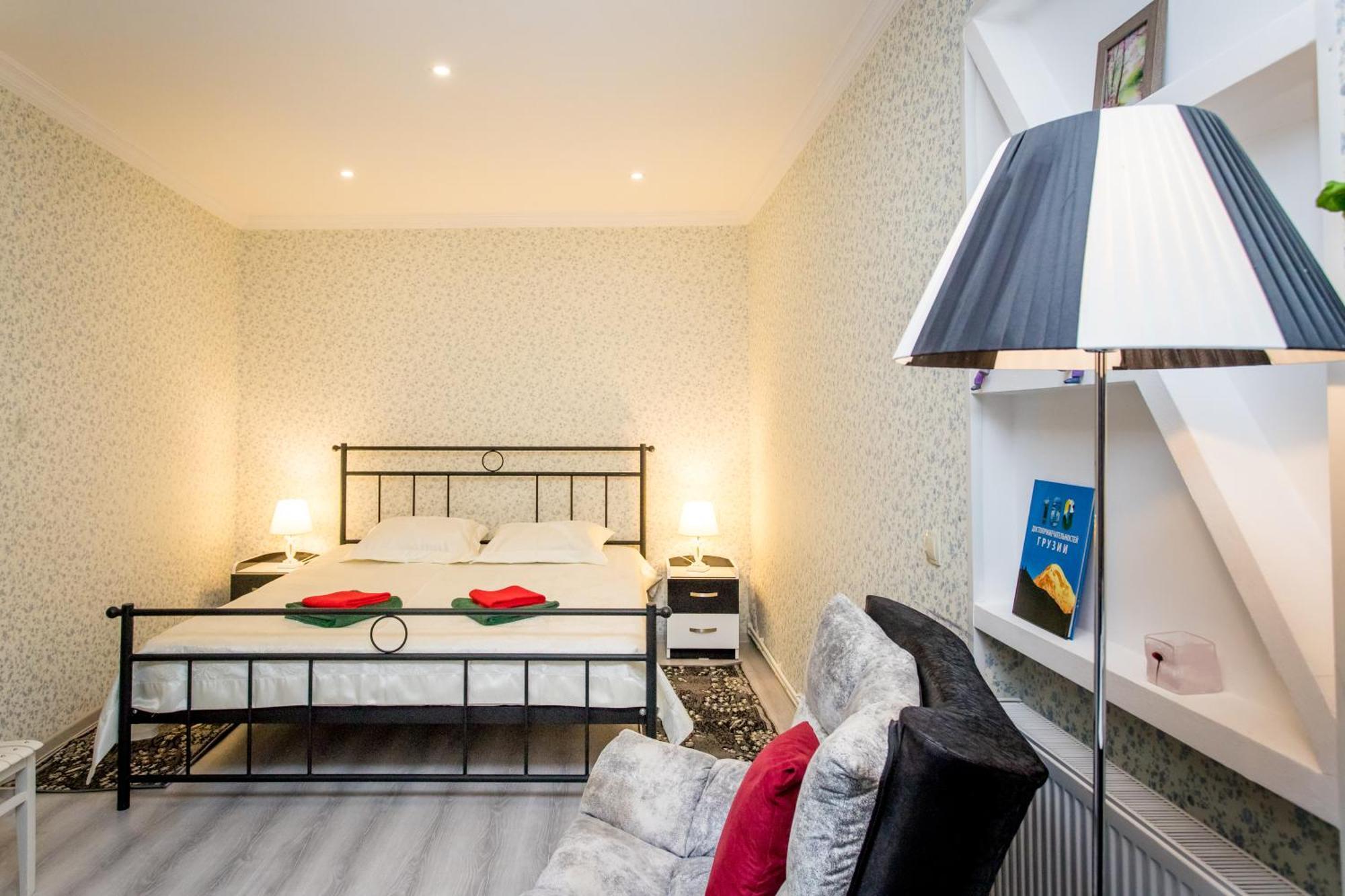 Lovely Apartment Тбилиси Экстерьер фото